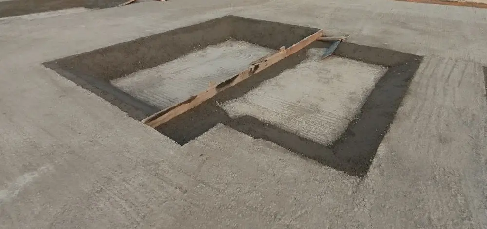Radier épaissi : réalisation des raccordements inclinés en béton de propreté